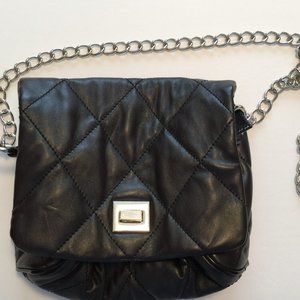 CHINESE LAUNDRY QUILTED CROSSBODY-NWOT